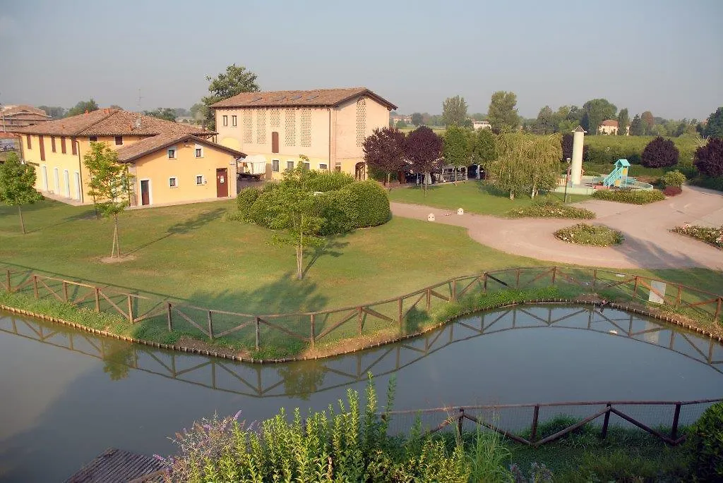 Hotel Del Rio Srl - Ristorante E Azienda Agricola Casinalbo 3*,