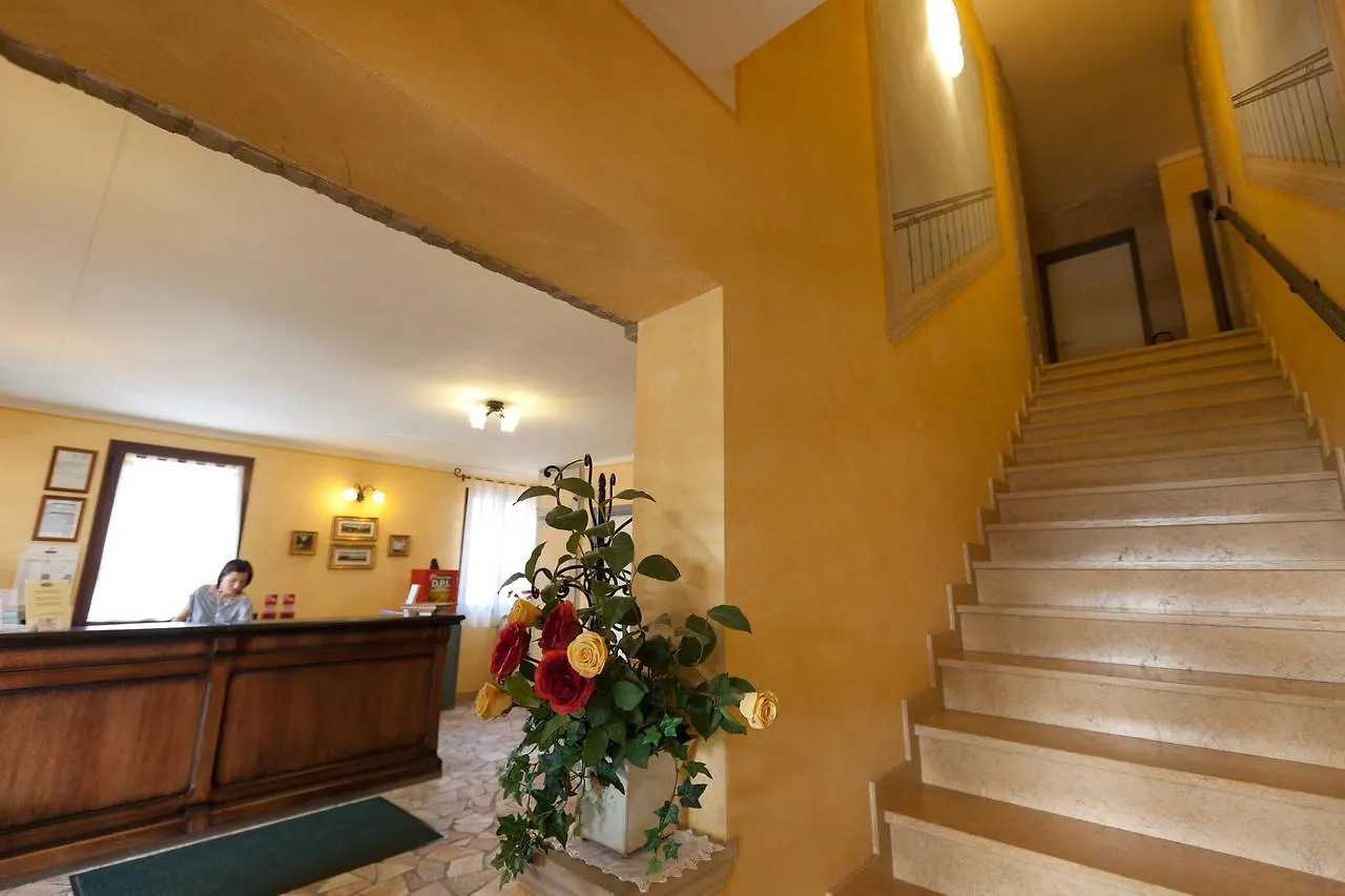 Hotel Del Rio Srl - Ristorante E Azienda Agricola Casinalbo